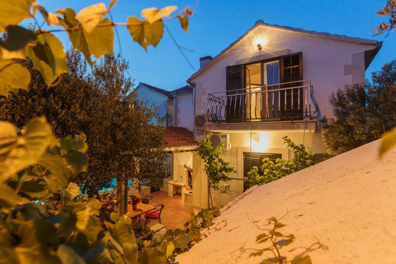 Apartments Natalia Supetar Dış mekan fotoğraf
