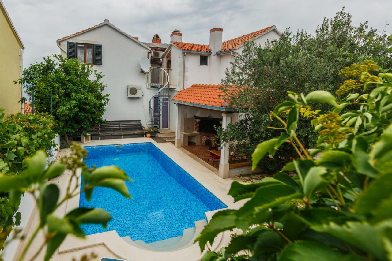 Apartments Natalia Supetar Dış mekan fotoğraf
