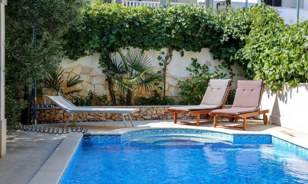 Apartments Natalia Supetar Dış mekan fotoğraf